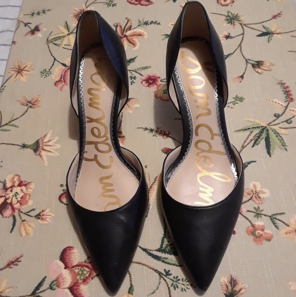 Sam Eldeman Pumps.  This is a total deal!